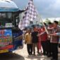 Pelaksana harian (Plh) Sekdakab Kabupaten Lampung Barat, Ismet Inoni melepas keberangkatan JCH di Islamic Center, Jumat (09/06/2023). (foto: ist)