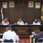 Sekdaprov Lampung, Fahrizal Darminto bersama Wakil Ketua PMI Rudy Syawal Sugiarto, saat rapat persiapan event Jumbara PMR X, Kamis (22/06/2023). (foto: ist)