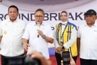Menteri Perdagangan, Zulkifli Hasan didampingi Gubernur Lampung, Arinal Djunaidi saat memberikan keterangan kepada wartawan, Kamis (25/01/2024). (foto: ist)