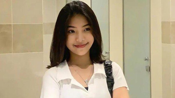 Ratu Amelia Putri, salah satu siswi SMAN 12 Bandarlampung. (foto: ist)