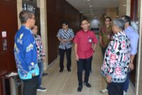 Ketua PWI Lampung, Wirahadikusumah saat kunjungan ke kantor Bank Indonesia Perwakilan Lampung, Selasa (26/03/2024). (foto: dok/PWI)
