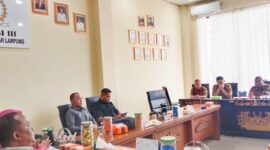 Komisi III DPRD hearing bersama Dinas Pekerjaan Umum Kota Bandarlampung, Senin (14/07/2025. (foto: Azroni)