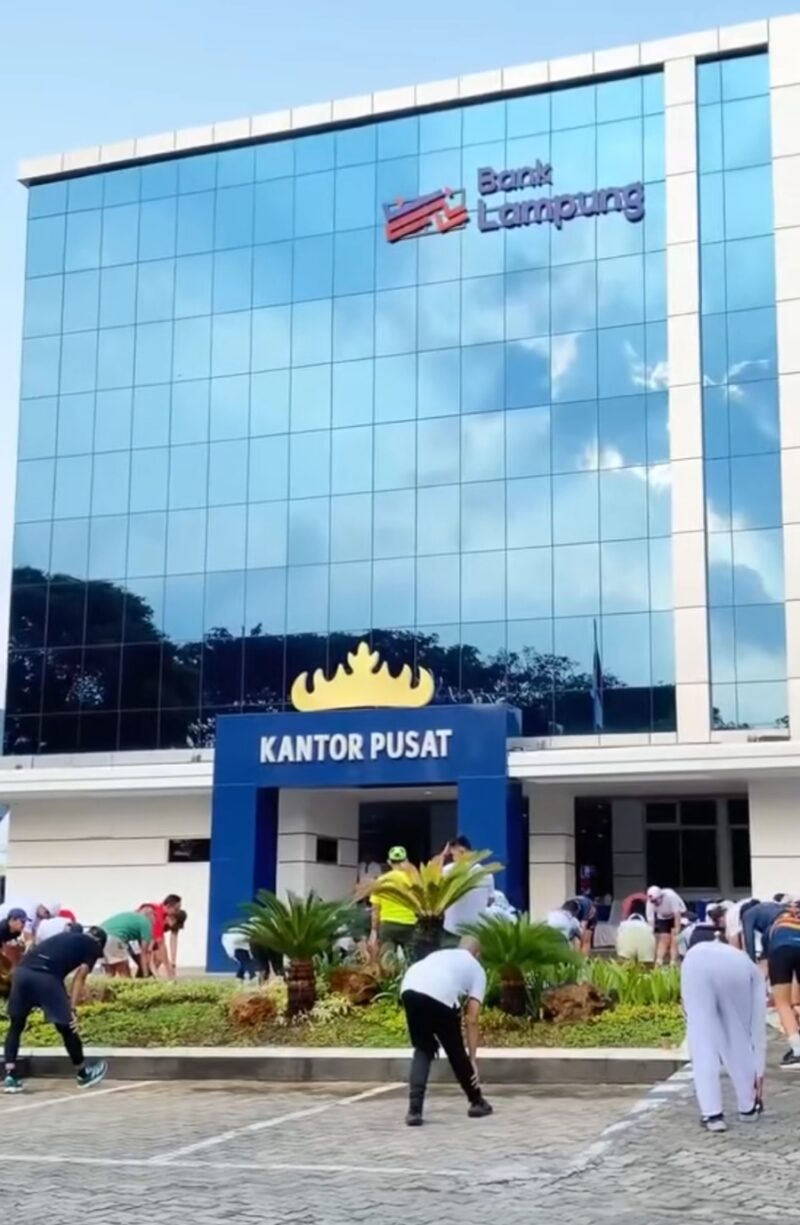 Kantor Pusat Bank Lampung di Kota Bandarlampung. (foto: ist)