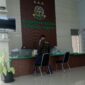 Ketua Umum DPP Pematank, Suadi Romli SH di Kejari Lampung Tengah. (foto: Rio/dok.Inisial.id)