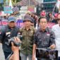 Ketua Umum DPP Akar, Indra Mustain didampingi Koordinator Aliansi Keramat, Sudirman Dewa di depan kantor Kementerian ATR/BPN RI, Senin (13/0/10/2025). (foto: Doni/dok.inisial.id)