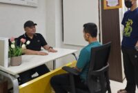 RLH, terpidana korupsi dana PNPM yang menjadi buronan berhasil diamankan Tim Intelijen Kejati Lampung. (foto: ist)