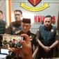 Aspidsus Kejati Lampung, Armen Wijaya saat memberikan keterangan kepada sejumlah wartawan, Senin (27/10/2025) malam. (foto: dok)