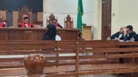 Sidang pembacaan vonis mantan Relationship Manager (RM) BRI Cabang Pringsewu, Cindy Almira di Pengadilan Negeri Tanjungkarang Kota Bandarlampung, Senin (09/03/2026). (foto: istimewa)